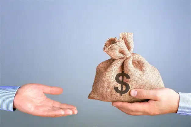 רשלנות ולשון הרע – האם תשלם לאב 180,00 ש”ח