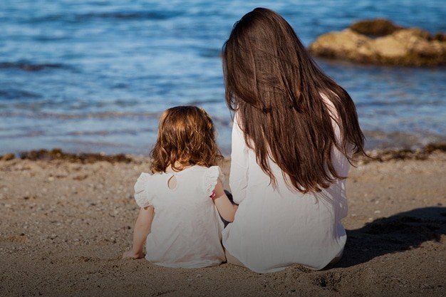 שתי נשים בנות זוג הביאו שני ילדים וכאשר נפרדו האחת תבעה מזונות מהשנייה